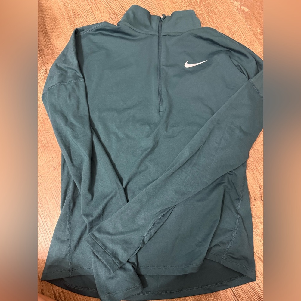 Nike 1/4 zip dry fit top